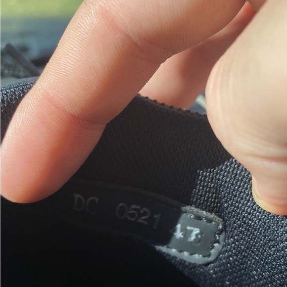 worn for about a month still in great condition no dust bag or box - Picture 5 of 7